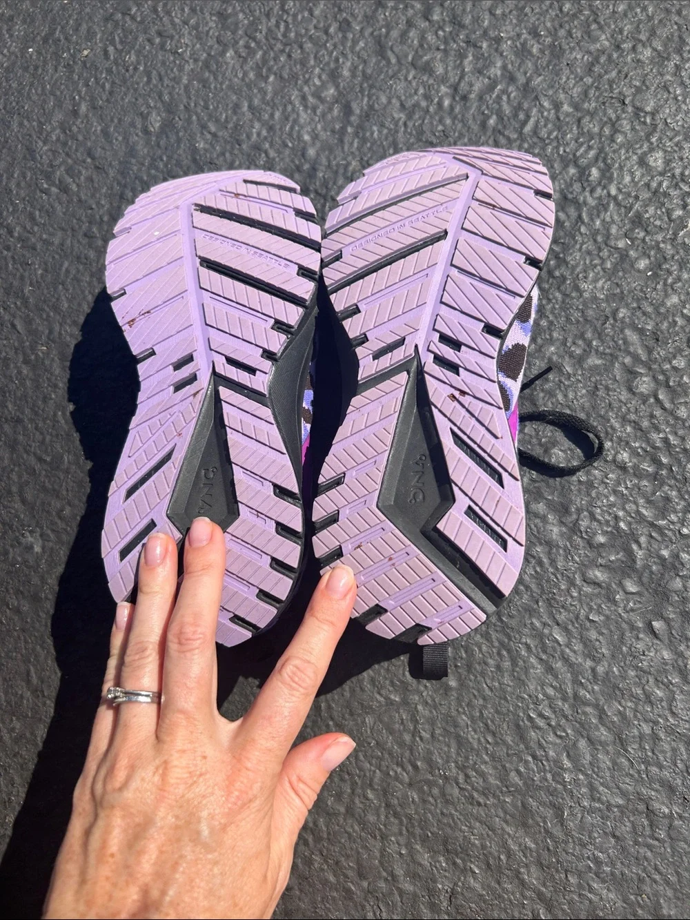Brooks stylish purple
